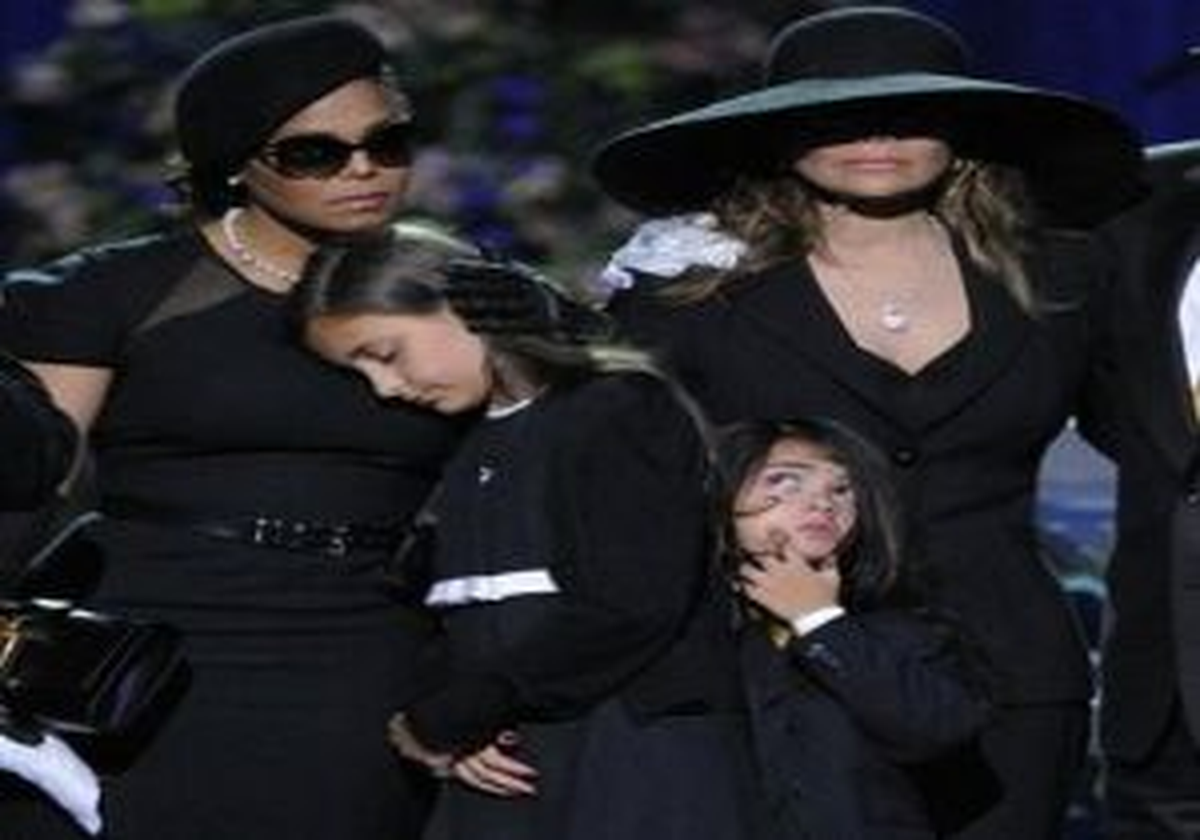Michael Jackson\'ın Çocuklarının Velayeti, Babaanne ve Kuzenlere Verildi