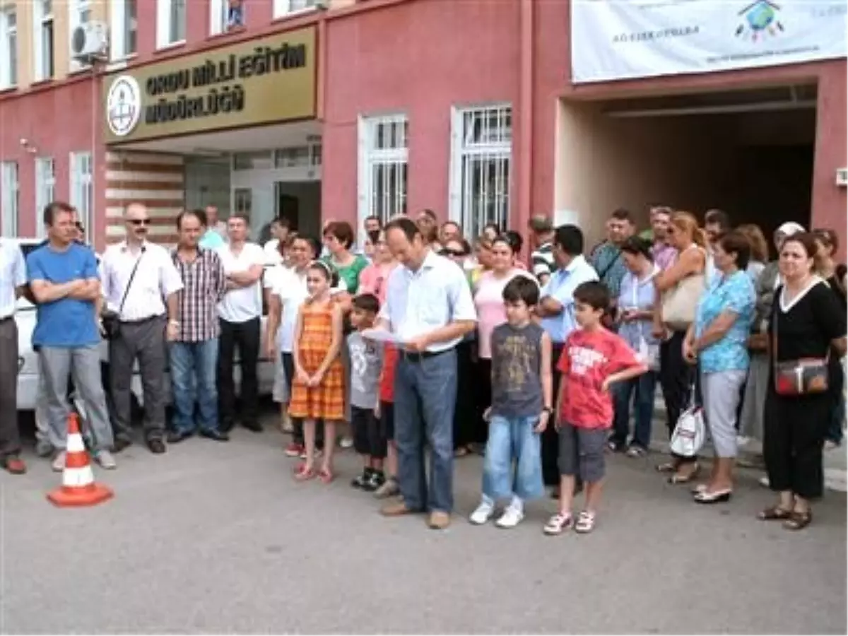 Ordu\'da Velilerden Okul ve Sınıf Değişikliklerine Tepki