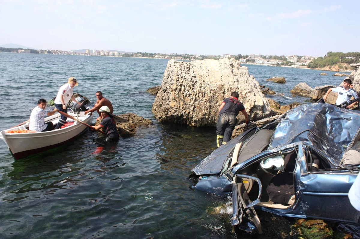 Otomobil Uçurumdan Denize Yuvarlandı: 1 Ölü, 4 Yaralı