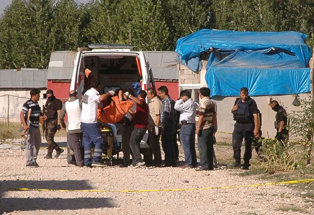 Polise Saldıran 2 PKK\'lı Yakalandı