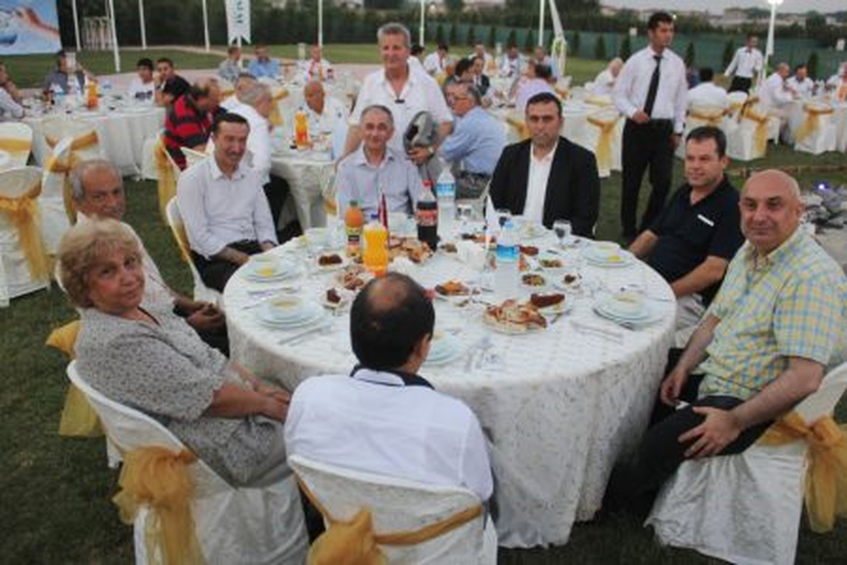 SASİAD Üyeleri İftarda Buluştu