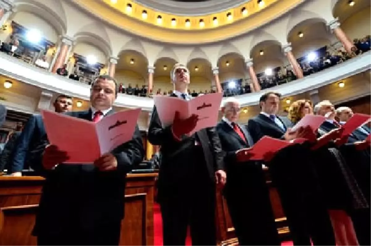 Sırbistan'da Yeni Hükümet Kuruldu