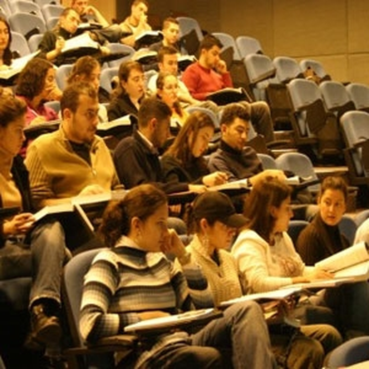 Üniversitede Ehlibeyt Uygulama ve Araştırma Merkezi