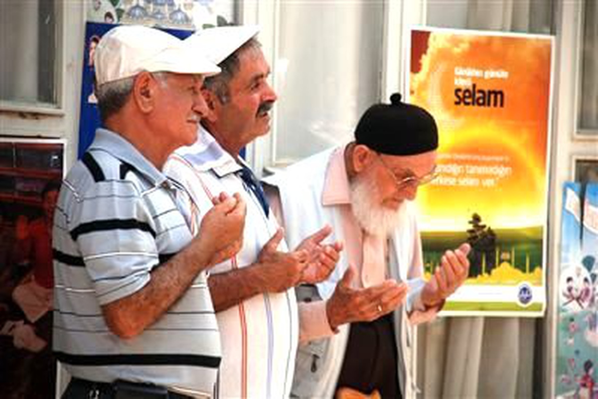 Yalovalılar Arakanlı Müslümanlar İçin Dua Ettiler