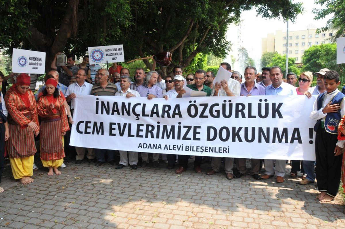 Alevilerden Yargıtay Kararına \'Semahlı\' Tepki