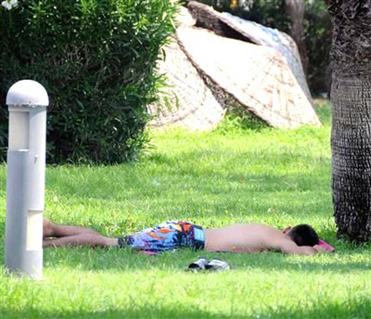 Ankara Kavruldu: Nallıhan 42.9 Derece, Sıcaklıklar Yarın Düşecek