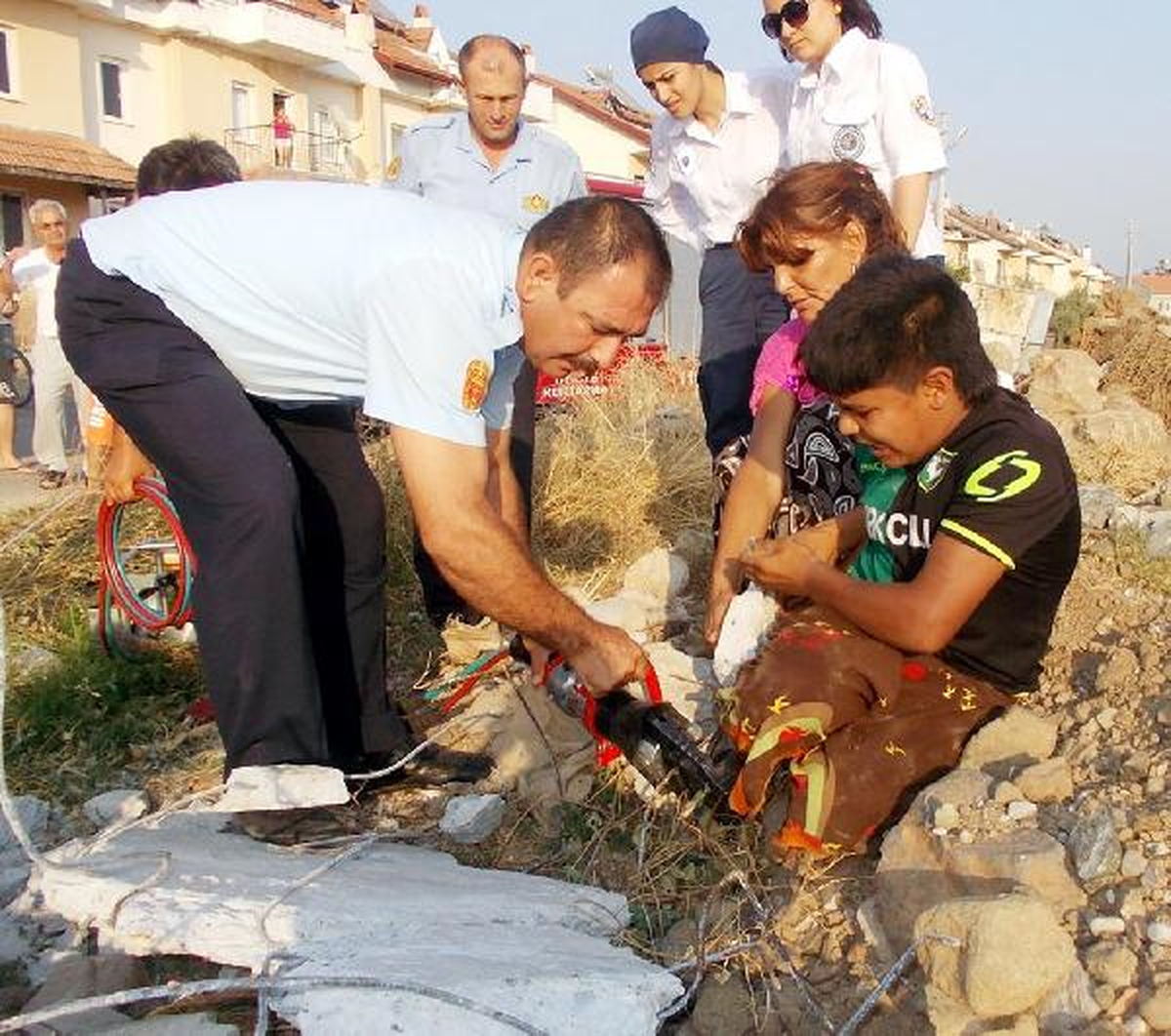 Ayağına Saplanan Demirle Hastanede