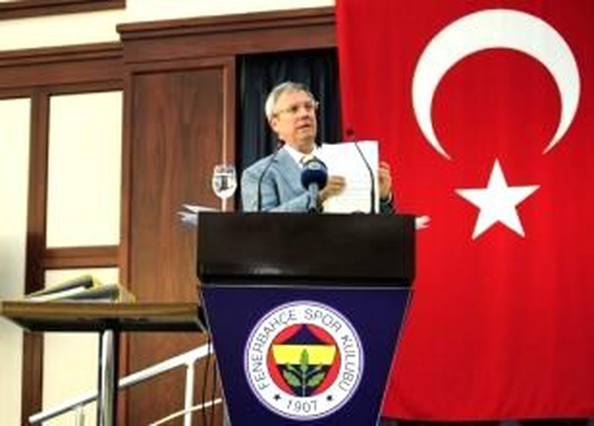 Aziz Yıldırım\'dan Büyük Rest!