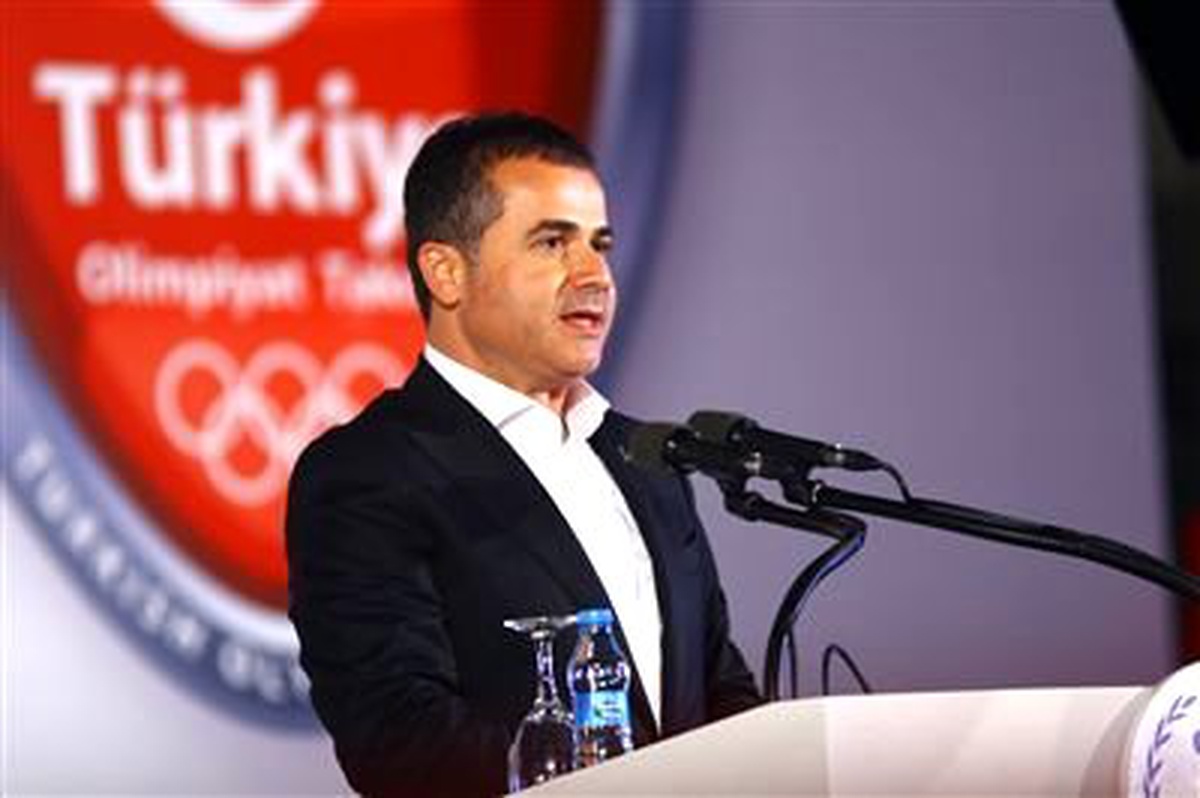 Bakan Kılıç Olimpiyat Köyü\'nü Ziyaret Etti