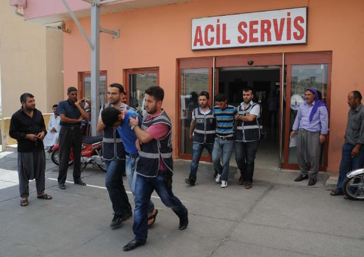 Çaldıkları Doları Yakan Sahur Hırsızları Yakalandı