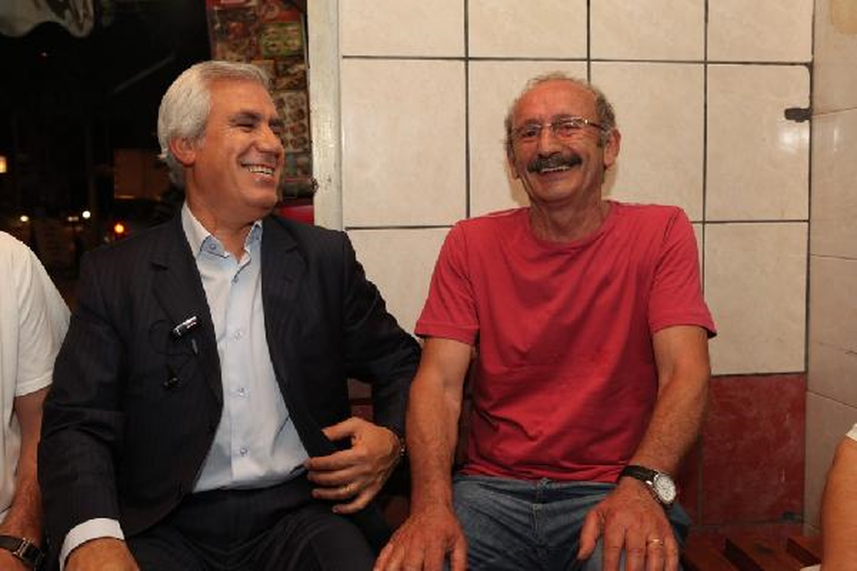 CHP\'li Belideye Başkanını Şaşırtan Benzerlik: Siz Benim Genel Başkanımmısınız ?