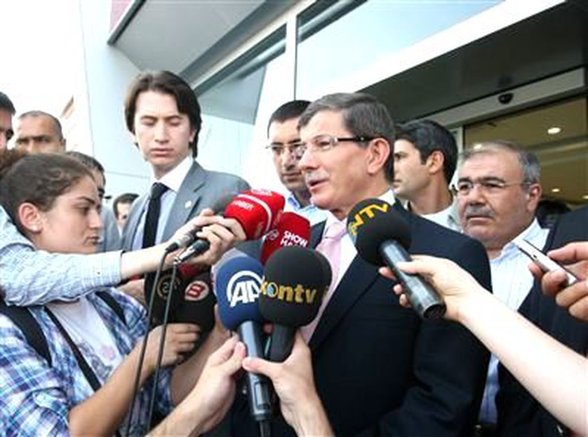 Dışişleri Bakanı Davutoğlu Konya\'da