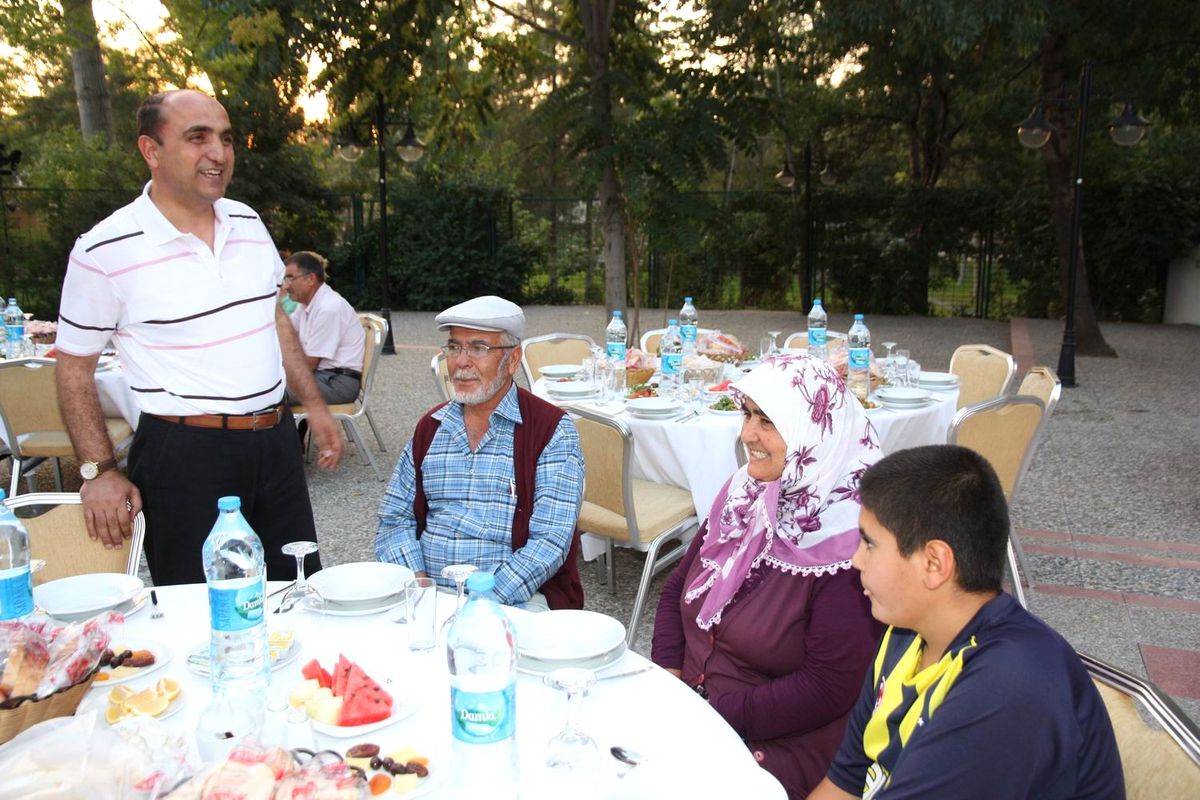 Gazi ve Şehit Aileleri İftarda Buluştu