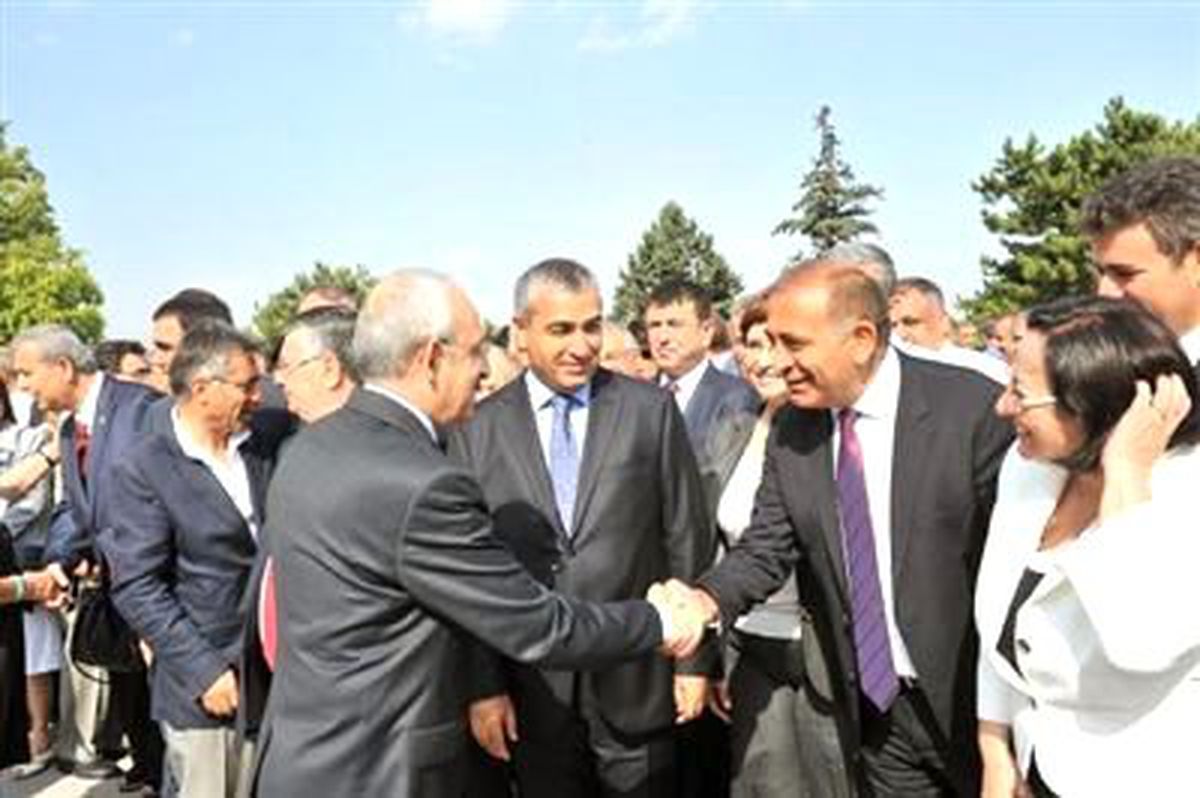 Kılıçdaroğlu ve Pm Üyelerinden Anıtkabir\'e Ziyaret