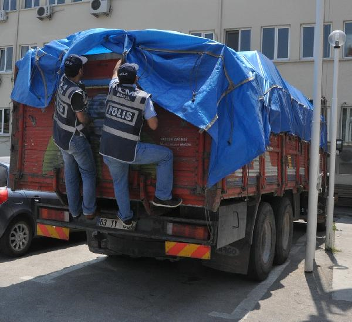 Kurufasulye Arasında Kaçak Sigara