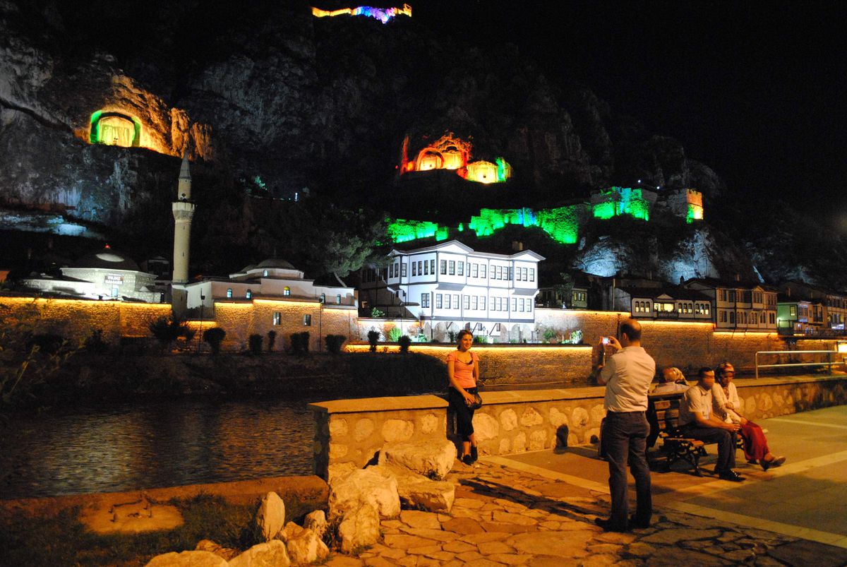 Mağaralı Şehir