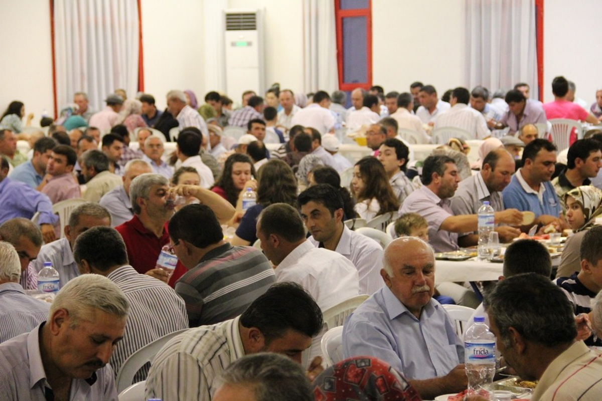Milletvekili Yurttaş, AK Parti Sarıgöl Teşkilatının İftar Yemeğine Katıldı