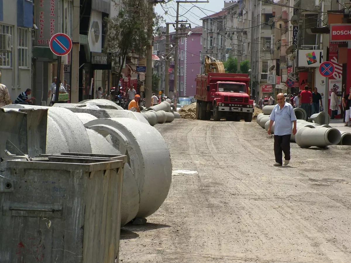 Orhan Kemal Caddesinde Başlayan Çalışmalar Şehit Teğmen Yavuzer Caddesine Geldi