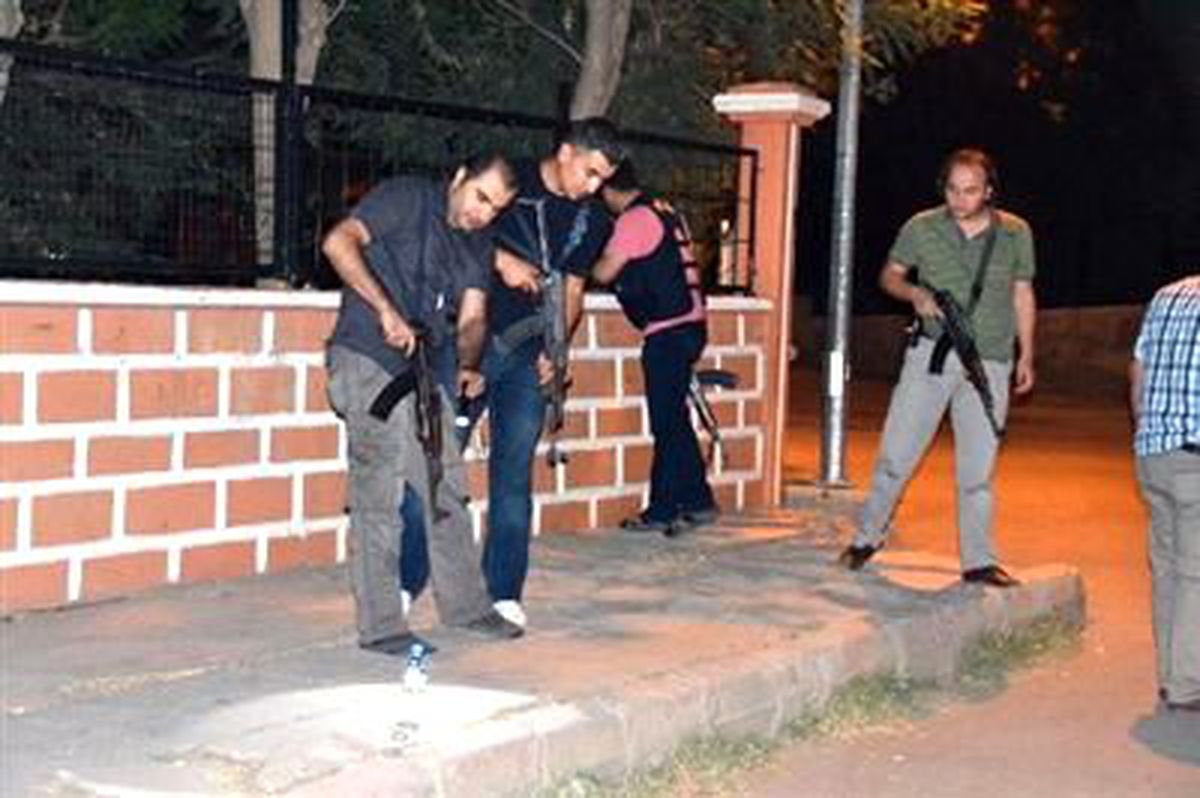 Siirt\'te Olaylı Gece