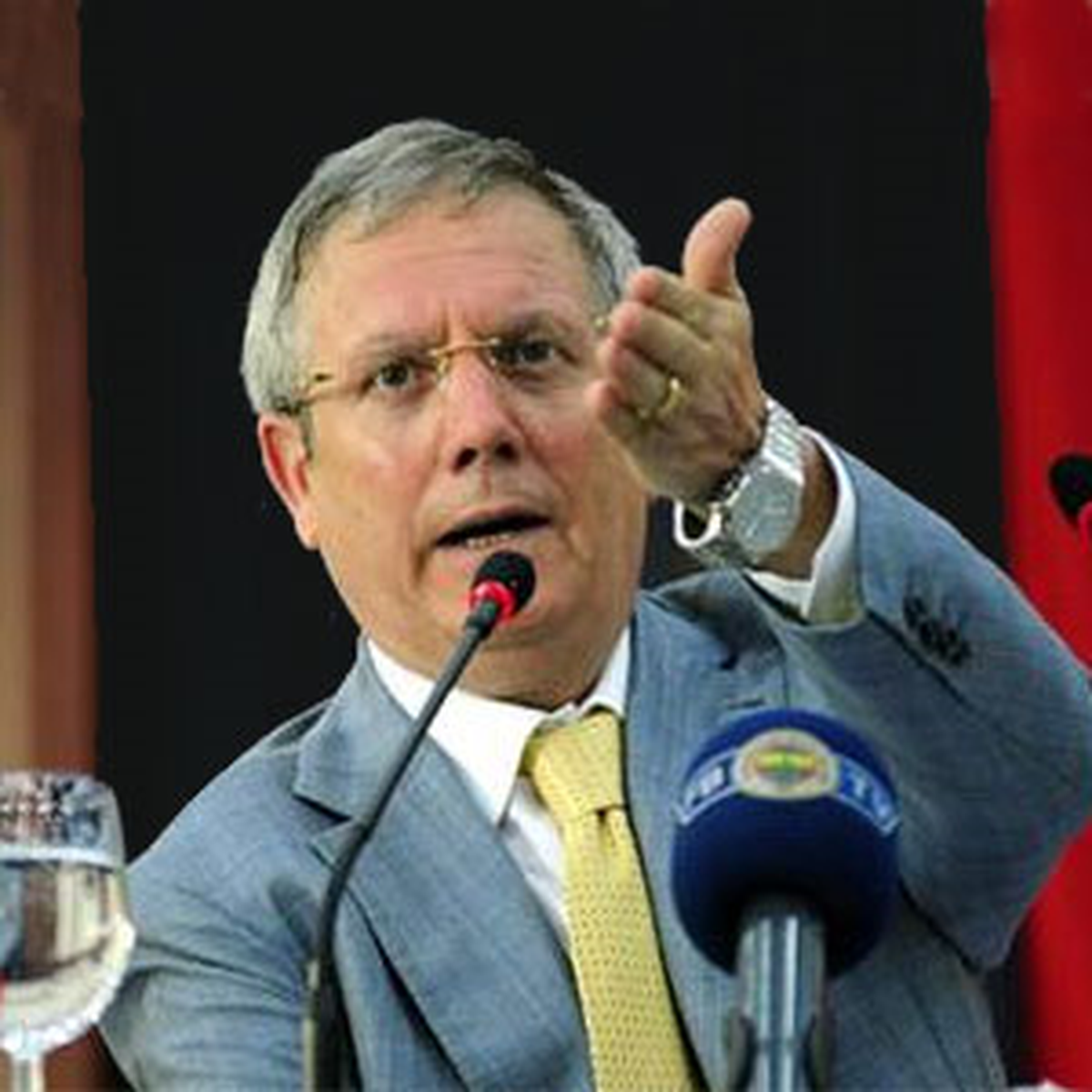 "Temizlenene Kadar \'Havuz\'da Yokuz"