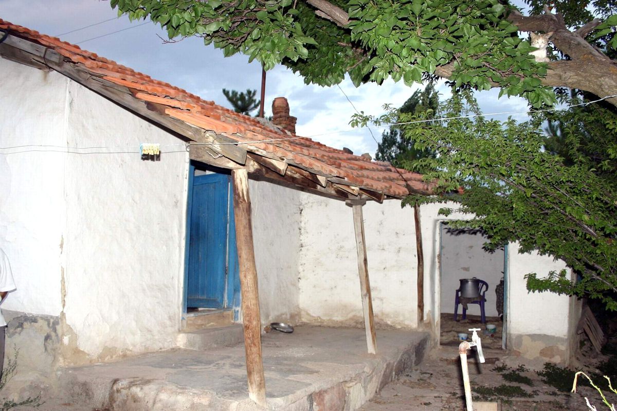 Yalnız Yaşadığı Evde Ölü Bulundu