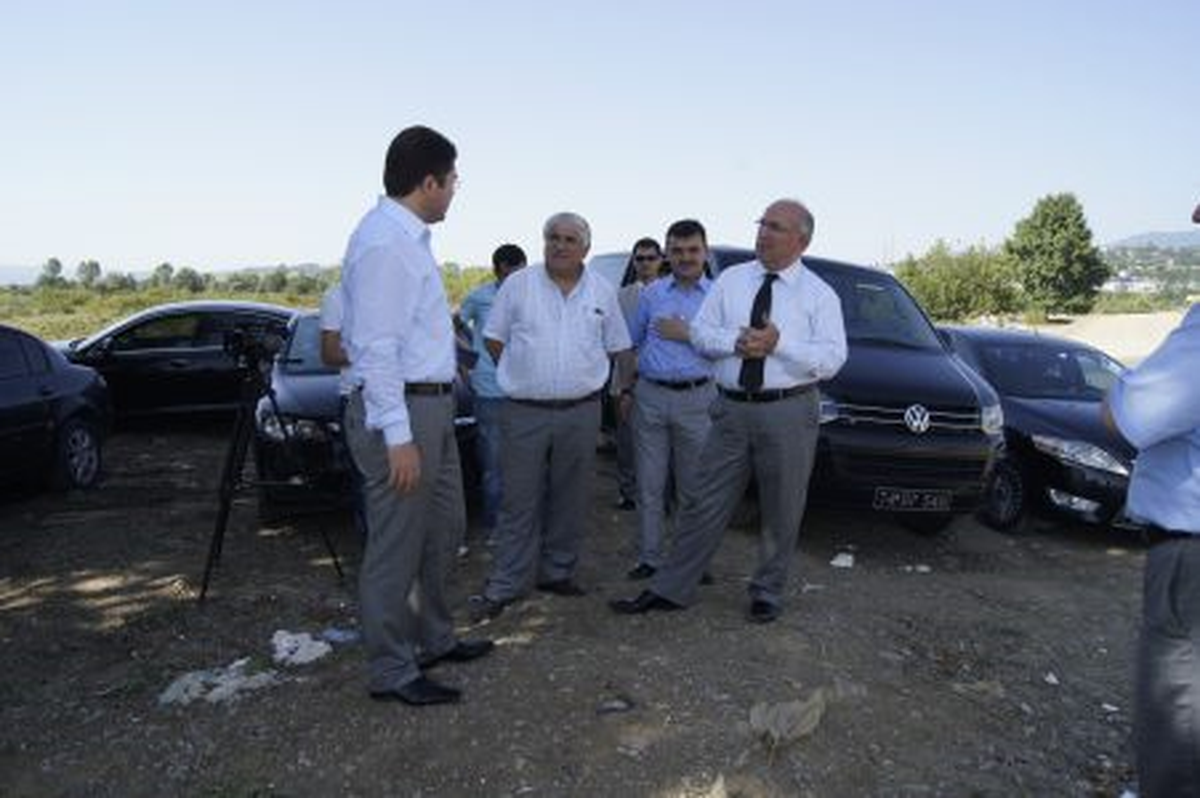 Yılmaz Tunç İncelemelerde Bulundu