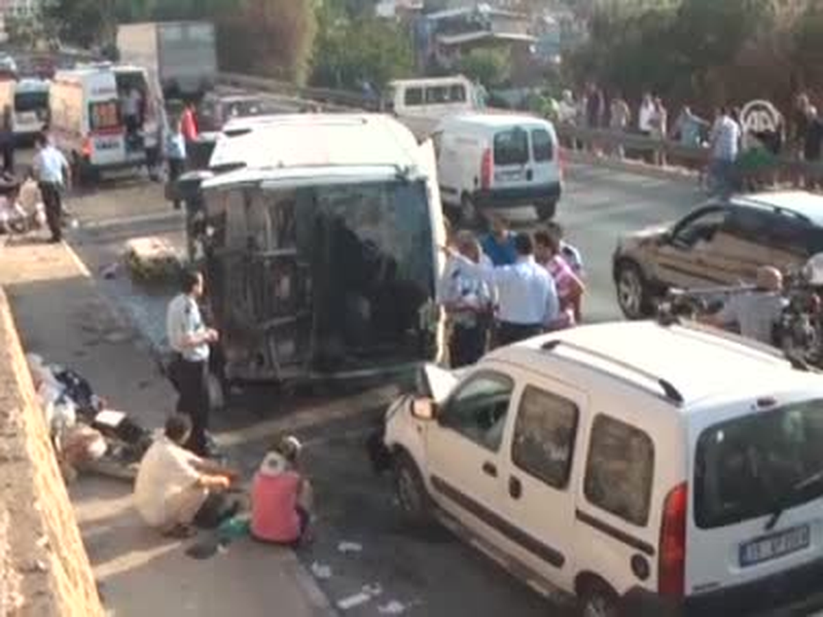 Zincirleme Trafik Kazası
