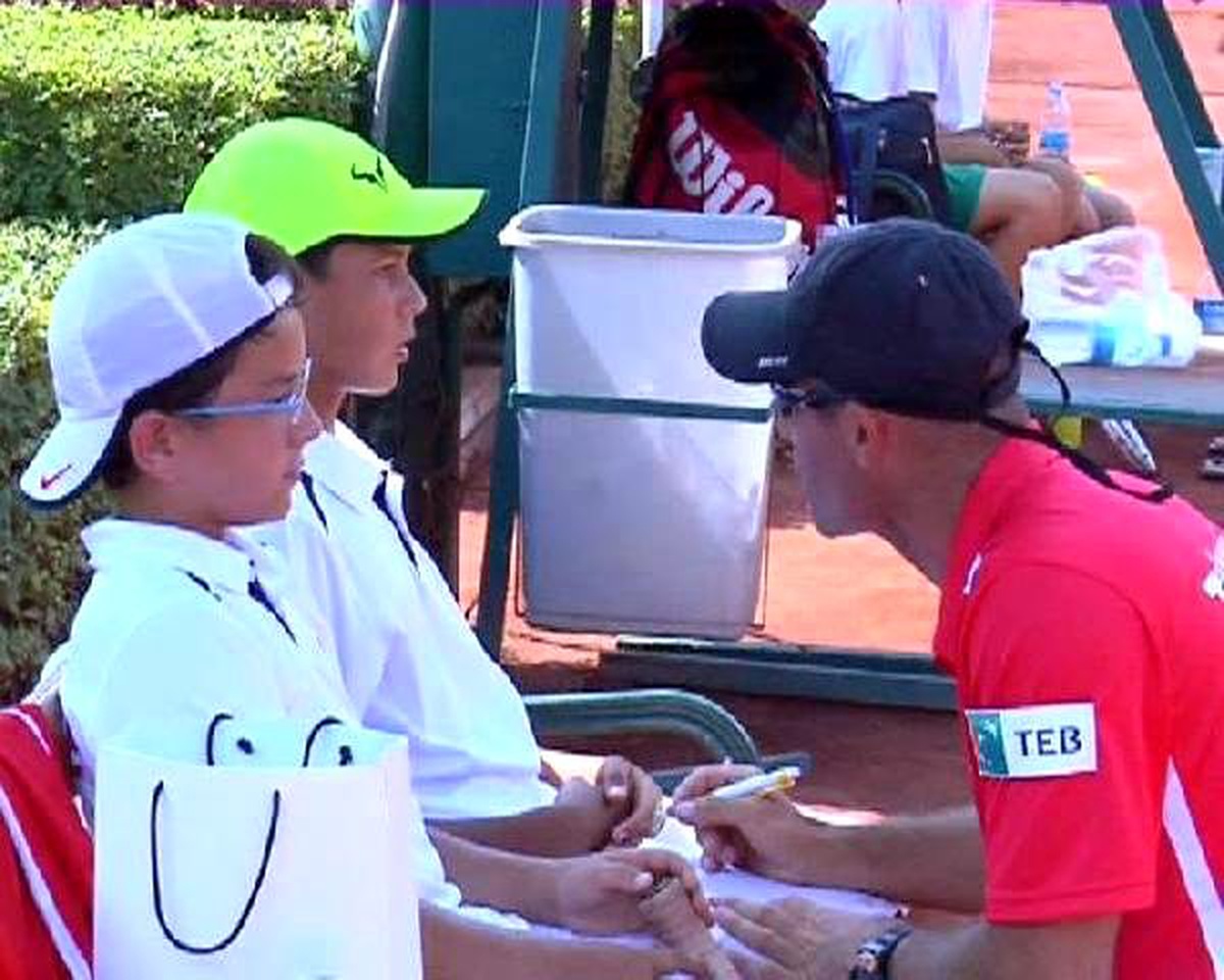 12 Yaş Altı Avrupa Takımlar Tenis Şampiyonası\'nda İlk Gün Maçları Tamamlandı