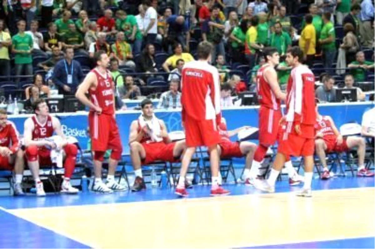 A Milli Erkek Basketbol Takımı Kadrosunda Değişiklik Yapıldı