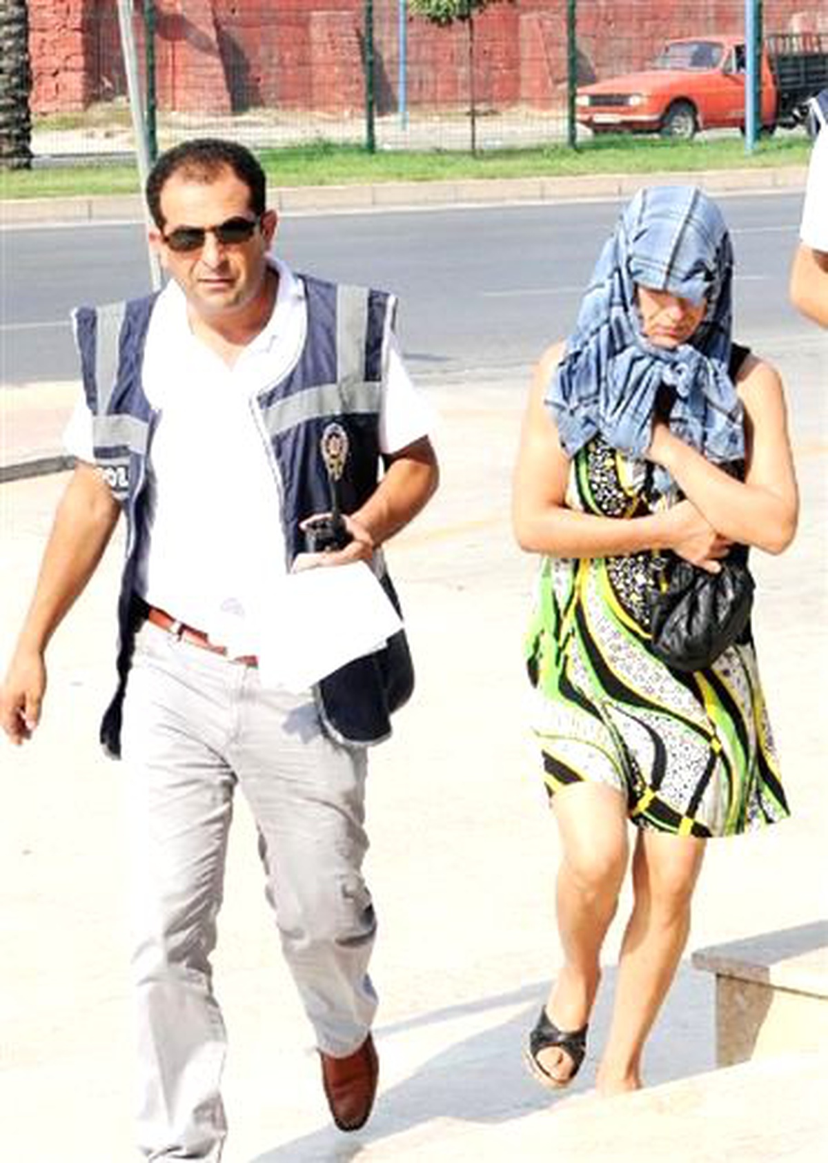Arkadaşını Fuhşa Zorlayan Kadın Gözaltına Alındı
