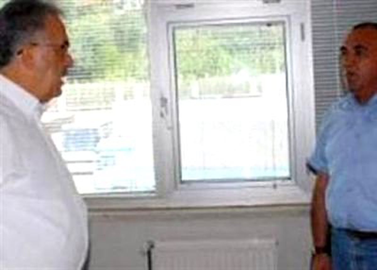 Bakan Memuru Çok Fena Yakaladı