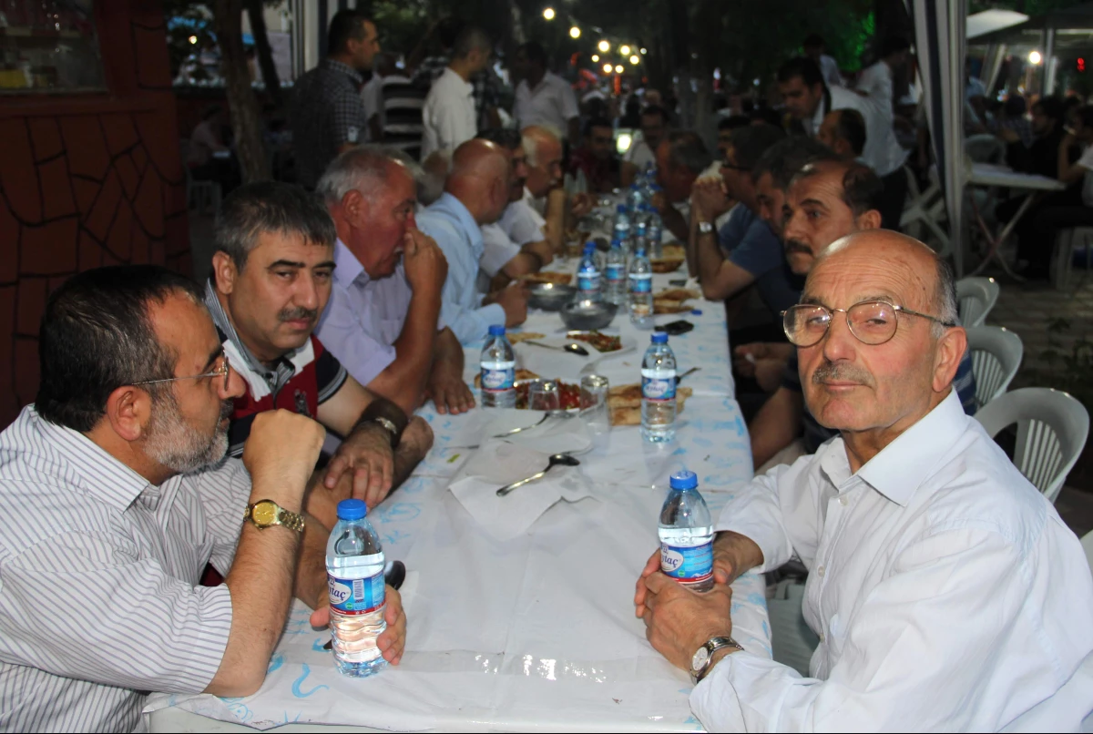 Bayat Belediyesi\'nden İftar