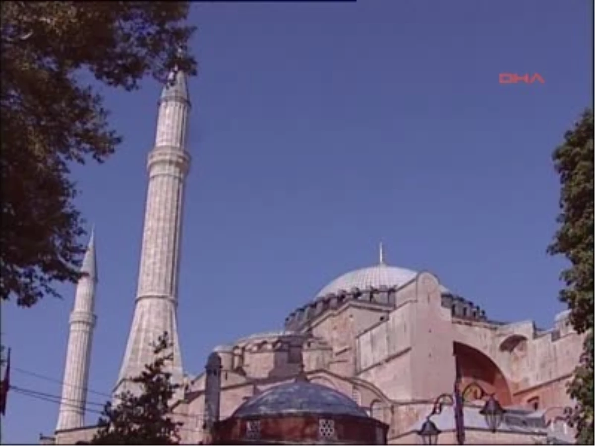 Dini Liderler İstanbul\'da Buluştu 1 Diyanet İşleri Başkanlığı\'nın Düzenlediği "İslam Dünyası...