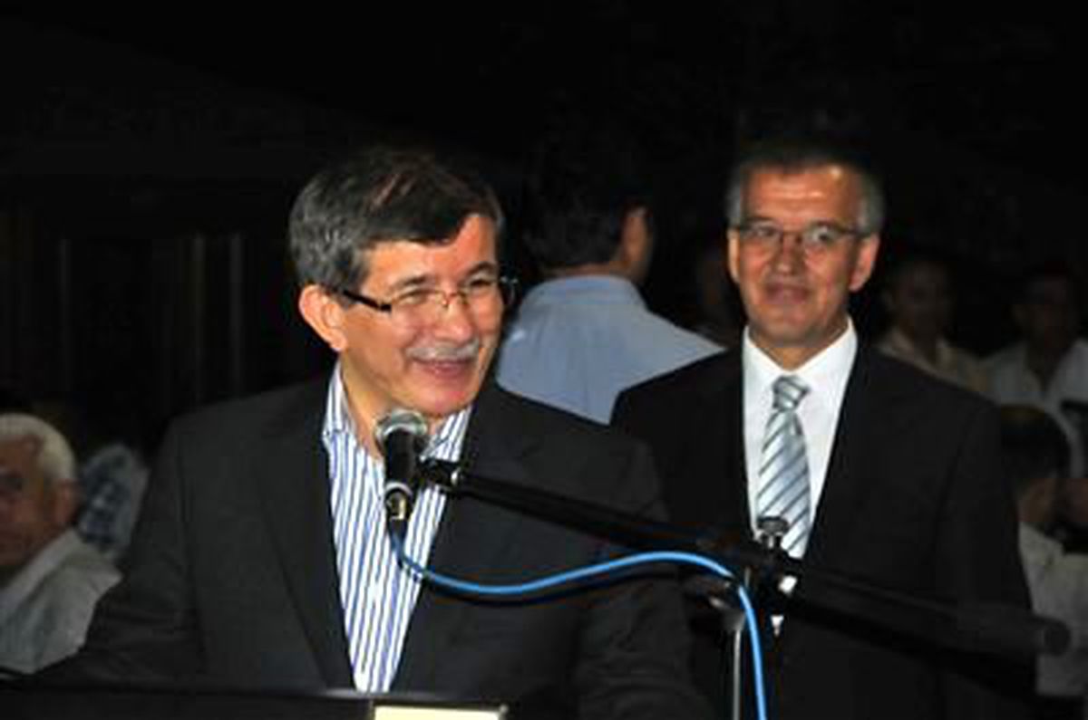 Dışişleri Bakanı Davutoğlu Konya\'da