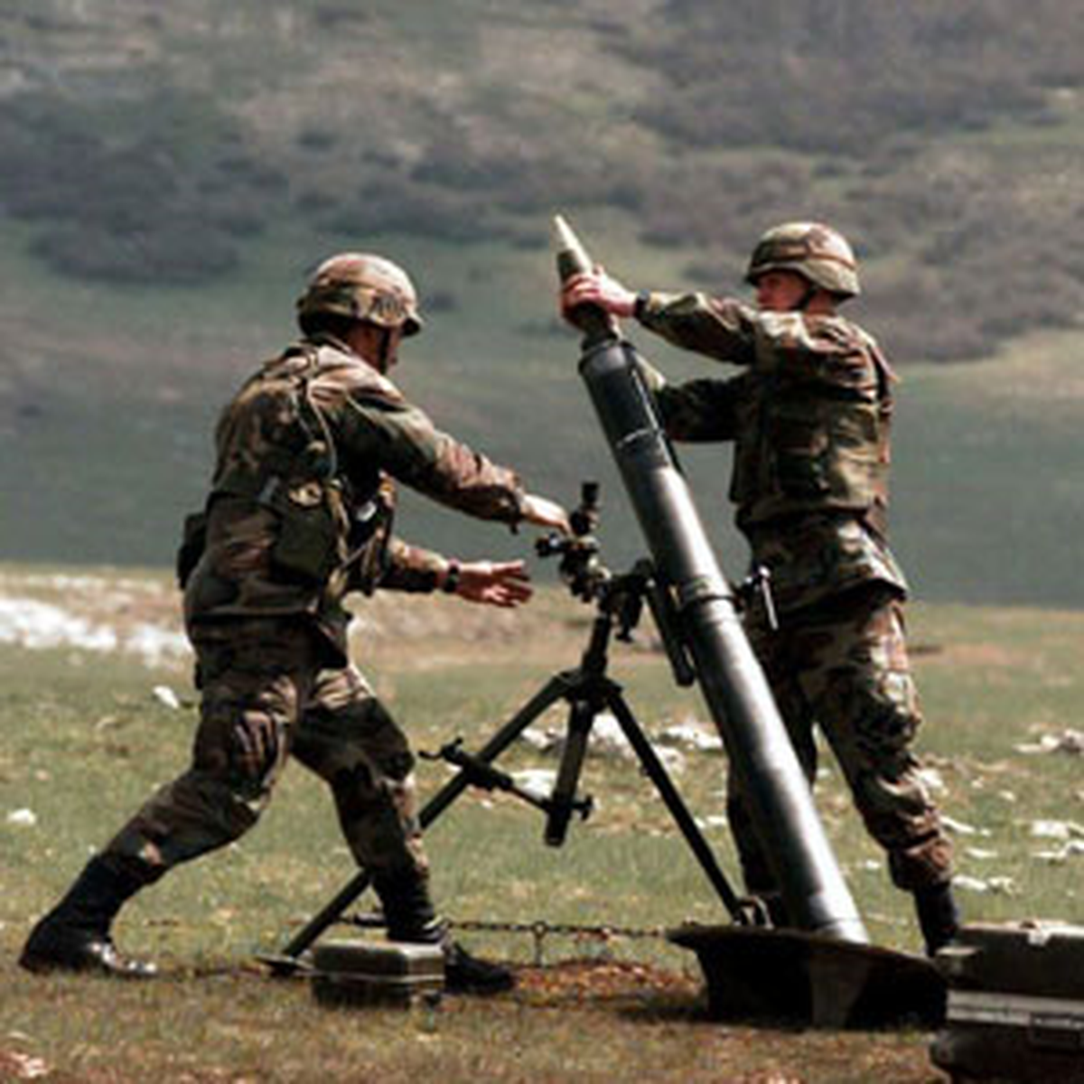 Goman Dağları\'na Bomba Yağıyor