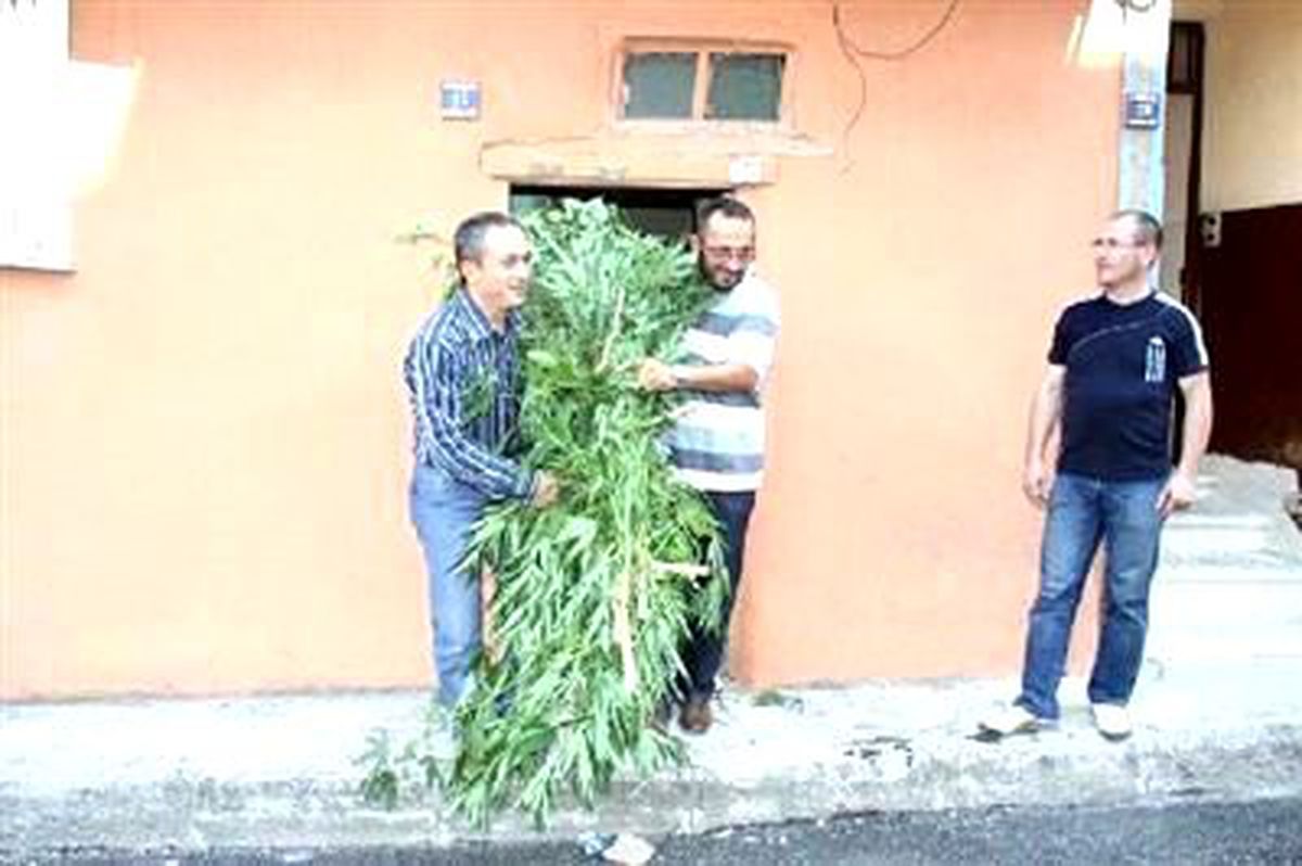 İnegöl\'de Uyuşturucu Operasyonu