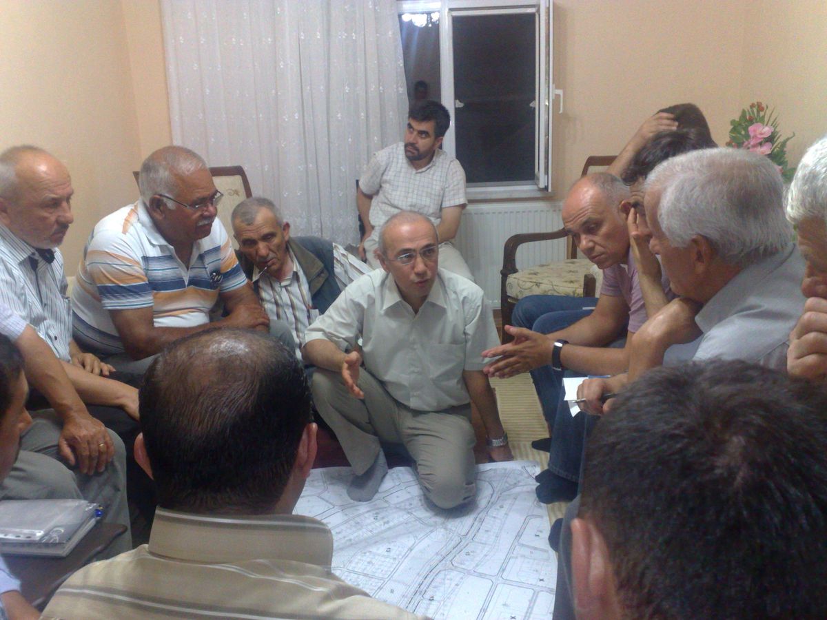Milletvekili Elvan, Seçim Bölgesi Karaman\'da Sorunları Dinliyor