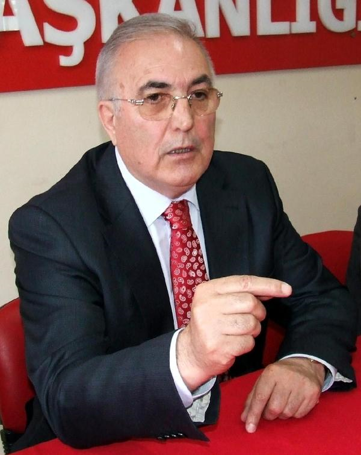 \'Ölüm Kavşağı\' İçin TBMM\'ye Önerge Verdi