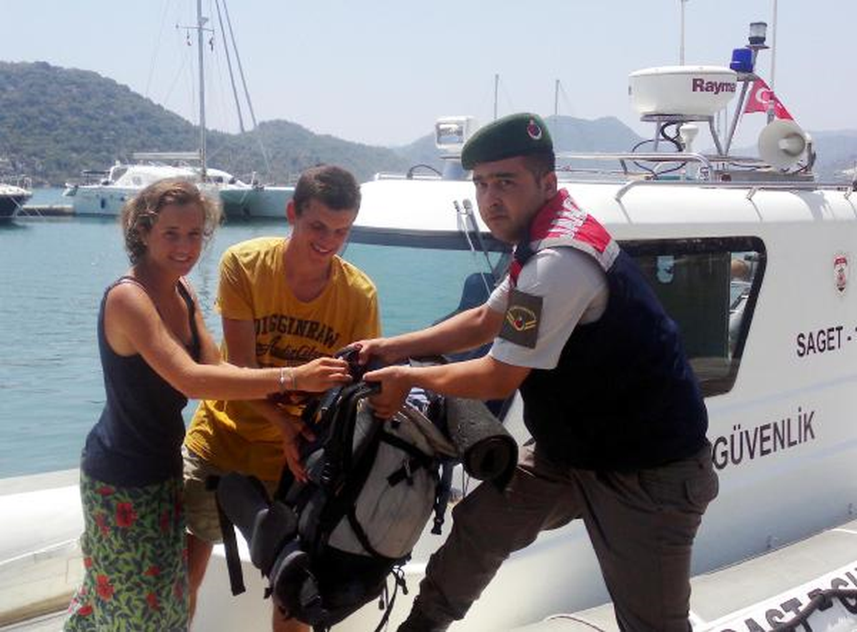 Ormanda Kaybolan Gezgin Turistleri Jandarma Kurtardı