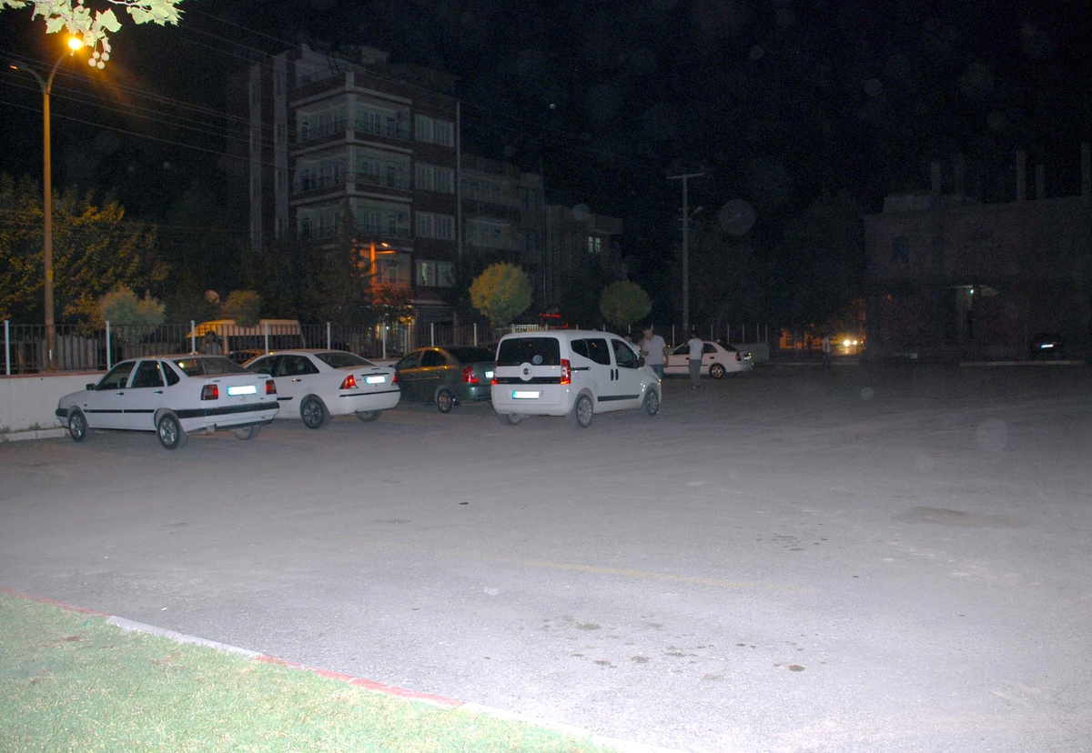 Otomobili Karıştırdı Ortalık Karıştı