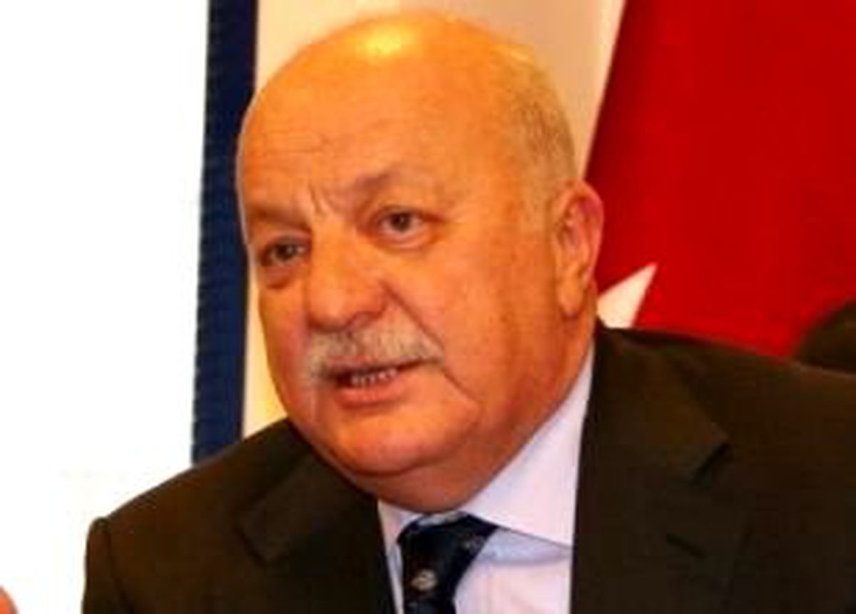 Şener de Aziz Yıldırım\'a Tepki Verdi!