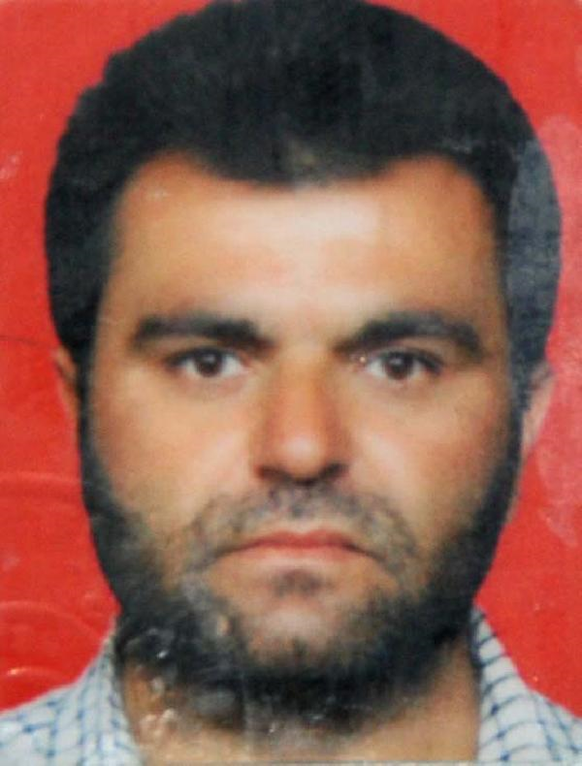 Tır, Park Halindeki Kamyonlara Çarptı: 2 Kardeş Öldü