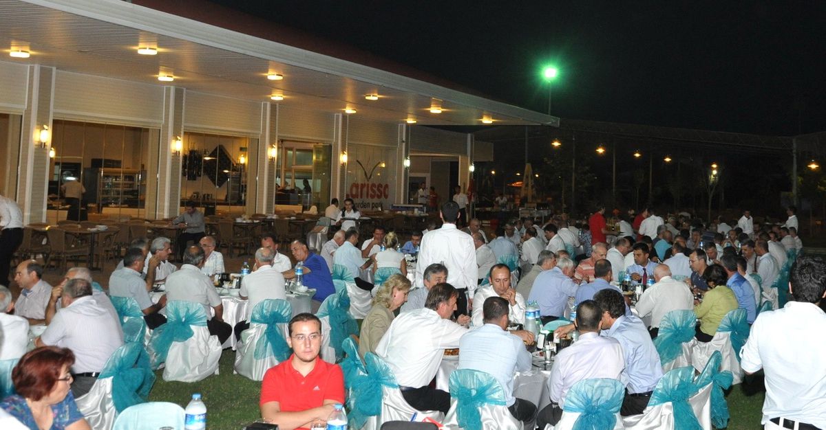 Üç İlçe Esnafı İftarda Buluştu