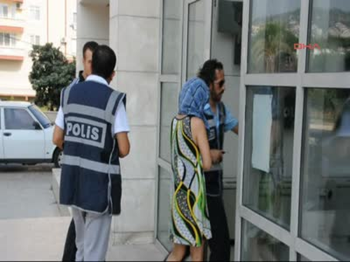 Arkadaşını Fuhuşa Zorlayan Kadın Gözaltına Alındı