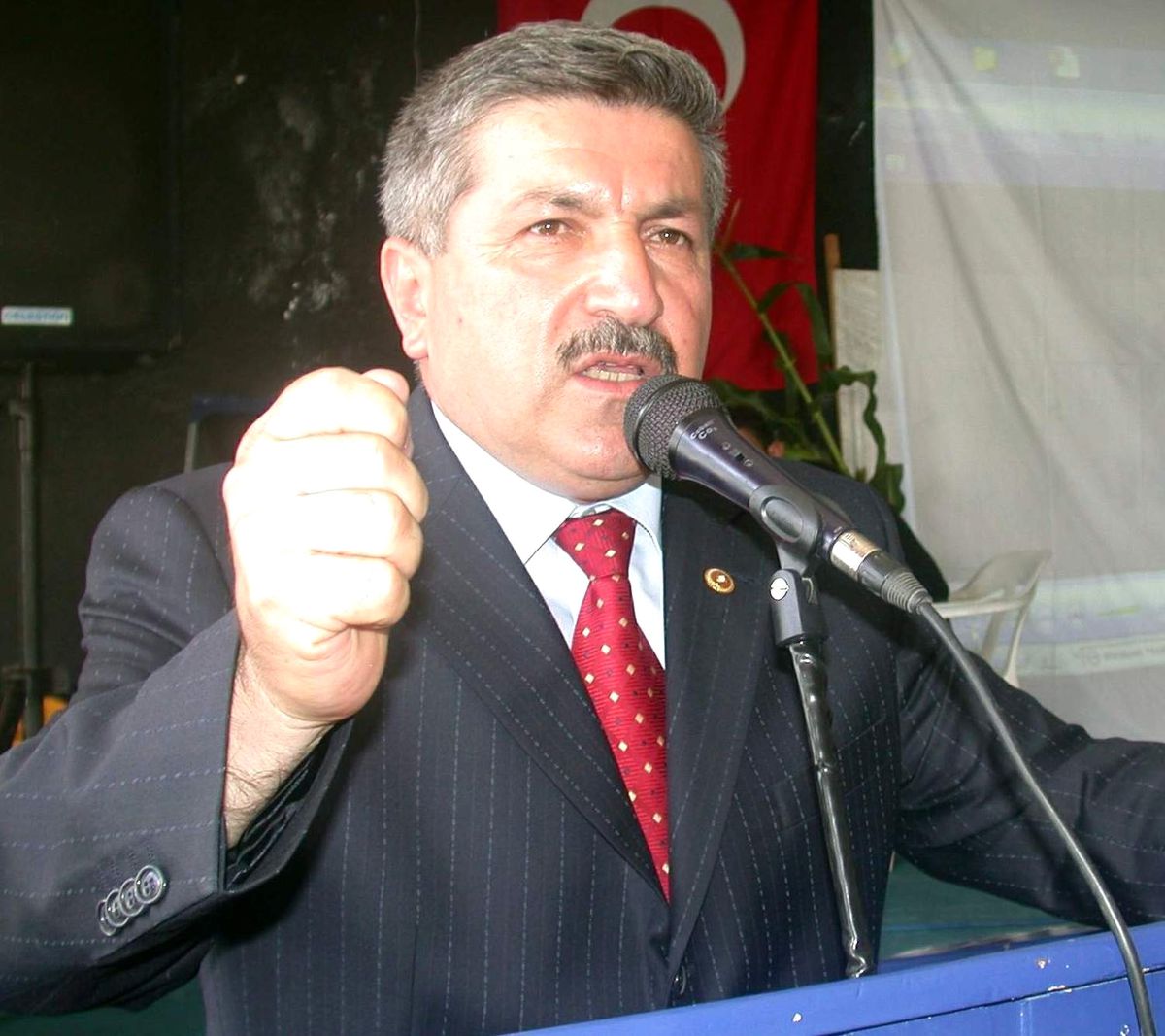 Aşırı Sıcaklar İnekleri de Strese Soktu