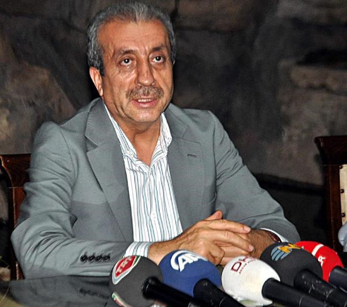Bakan Eker; Suriye\'deki Gelişmeleri Kaygıyla İzliyoruz