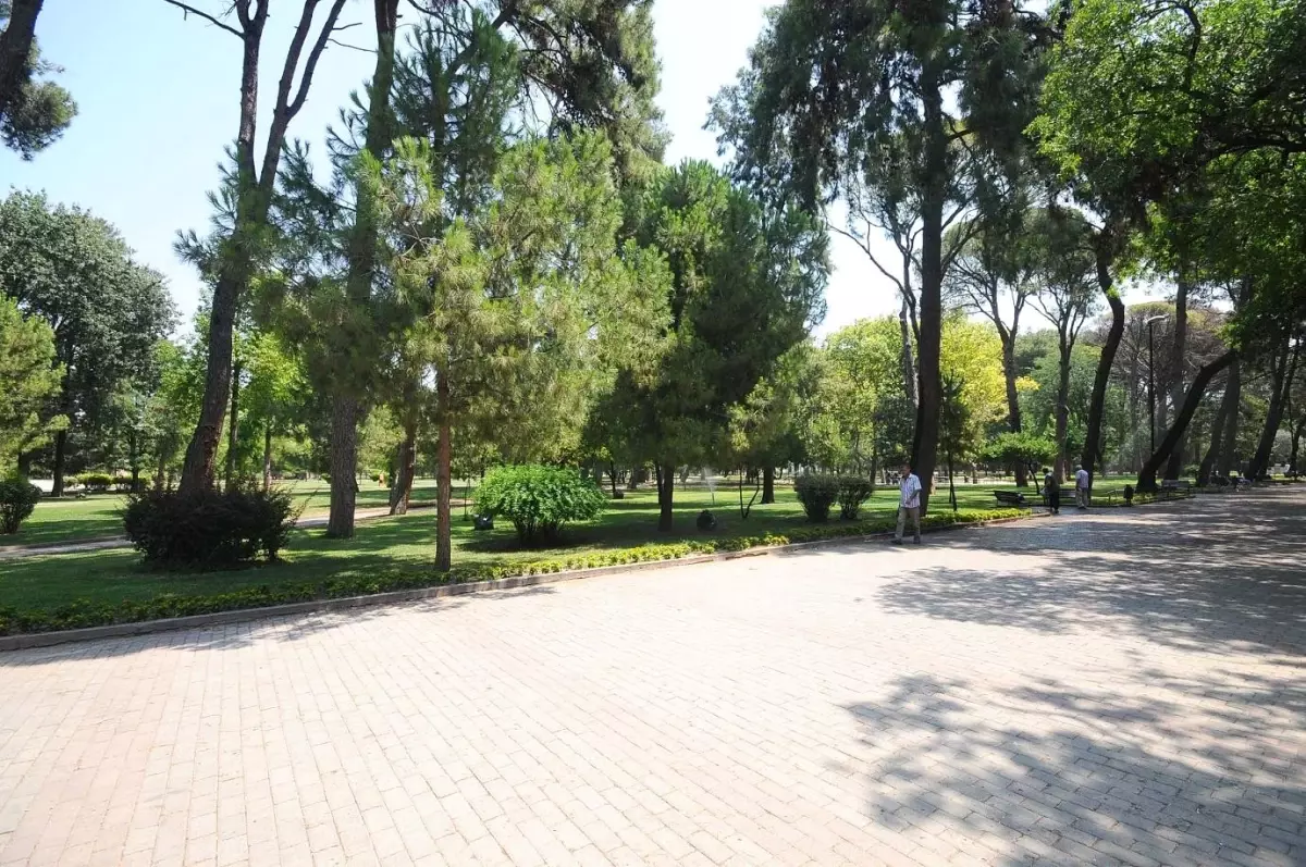 Buca Hasanağa Parkı Yeniden Düzenlenecek