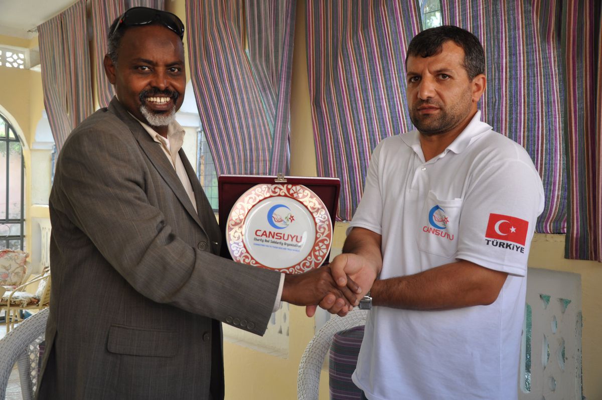 Cansuyu, Somali\'ye Okul Yapacak