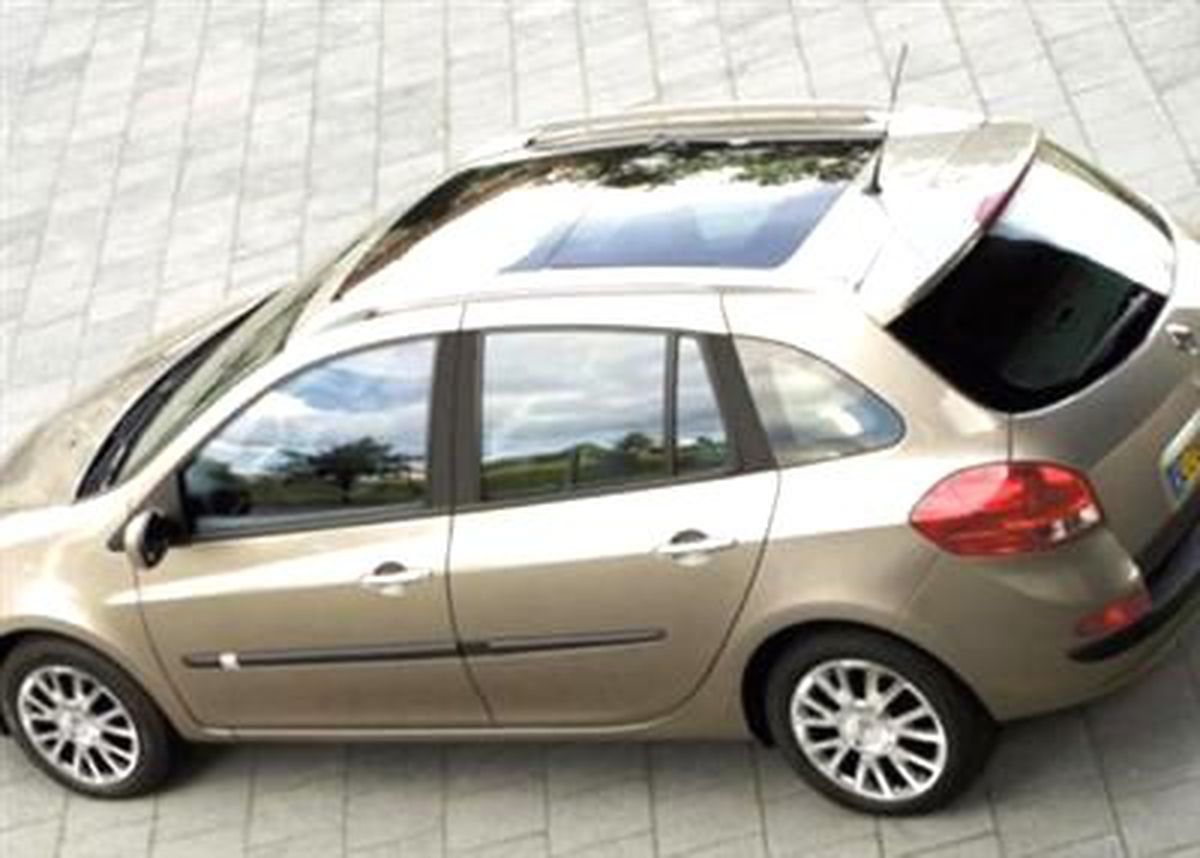 Renault İlk Kez Türkiye\'de Üretildi