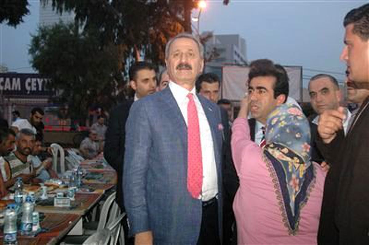 Ekonomi Bakanı Zafer Çağlayan, "Bugüne Kadar Sadece Faaliyet Gösterilecek Binanın Faaliyetine...